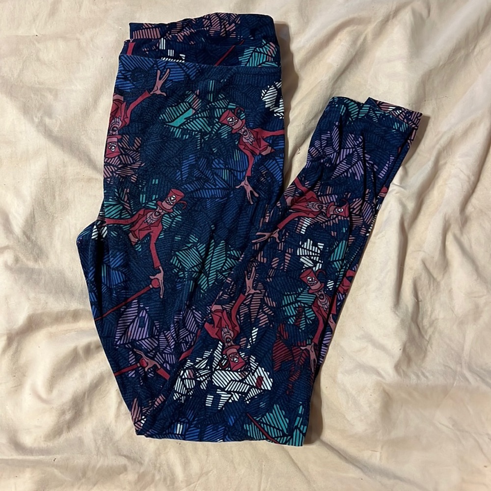 Soft lularoe disney villian dr.facilier print leggings. One size. Preowned.